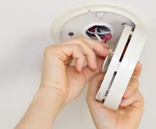 TELEVISION_VENTILADOR>A/C_Alarmas