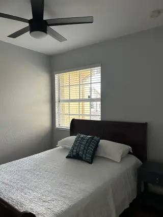 Townhouse 3 Bedroom 2 1/2 Bathroom