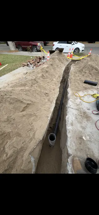(909) 843-1318 Omar Plomero