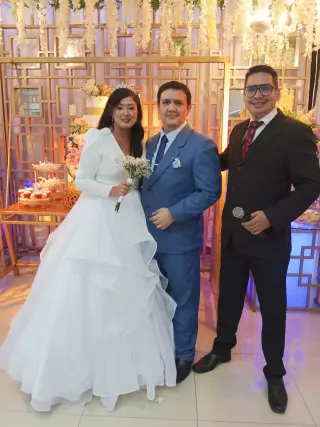 Animador de matrimonios cristianos, quinceañeras y todo evento social.