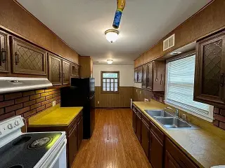 Very nice 3 bedroom home with 2 bath