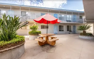 Renovated 1BD/1BA w/ Stainless Steel Appliances