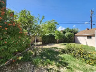 🏡 3-Bedroom House for Rent – Los Angeles, CA, 💰 Rent: $1,200/month