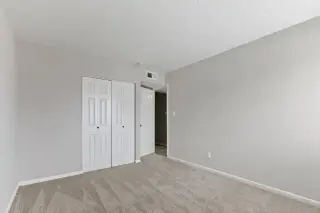 1 BEDROOM AND 2 BATHROM AVAILABLE