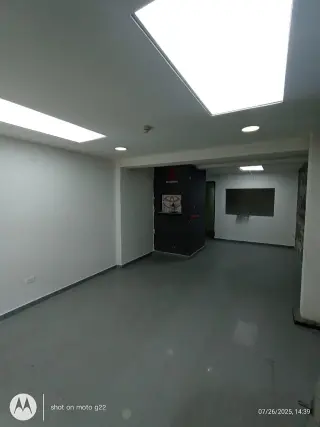 Casa Comercial en Plena Avenida José Antonio Páez El Paraíso