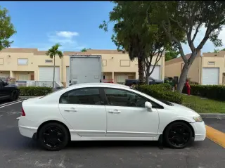 🚘 2010 Honda Civic – $2,750 CASH ¡Título Limpio!