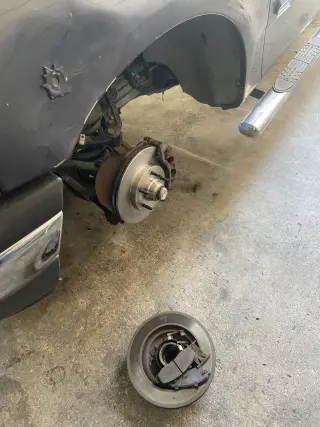 Servicios de Mecánica Automotriz - Frenos y Suspensión