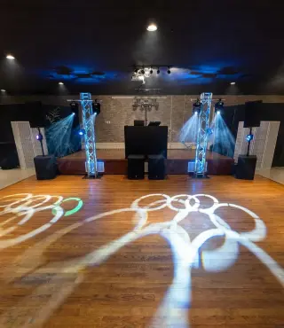 DJ CON PANTALLAS LED Y LUCES PARA XV AÑOS Y BODAS - LOS ANGELES Y ALREDEDORES