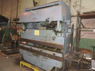 PRENSA DOBLADORA CINCINNATI 8' x 50 Ton