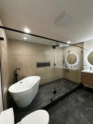 Illusion Glass & Windows