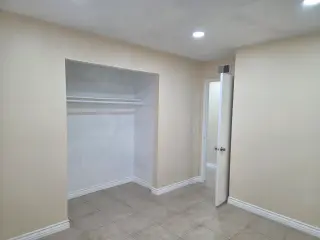 Apartment for Rent 2 bedrooms and 1 bathroom in Anaheim