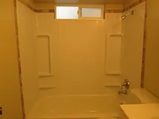 Depto remodelado. Techos altos. Pisos madera. Estacionamiento Buena Park CA