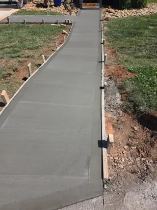 LT Concrete LLC