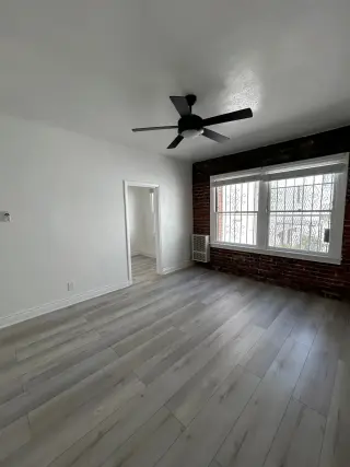 Modern Renovated Studio w/ SS Appliances – Prime Hollywood, Walk Score 94