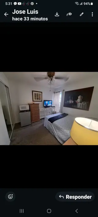 Rento cuarto dentro de casa
