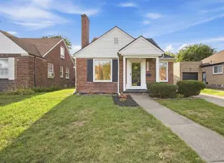 Clean Home in Convenient Location