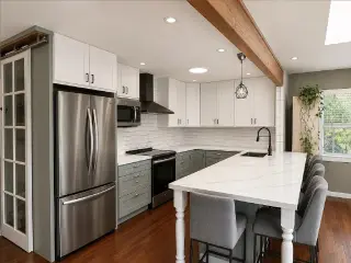 stylish updated kitchen 3-bedroom