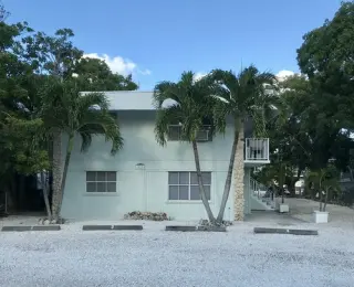 SUMMER SPECIAL ONLY $1,900 a month in Key Largo!