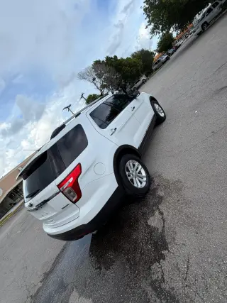 🚘 Explorer 2014/ 💲5,100 Cash/ 🧾 Título limpio