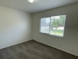 Single Family house looking for immediate move in