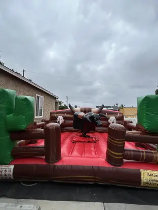 Mechanical bull , toro mecanicos , portable potty, party supplies