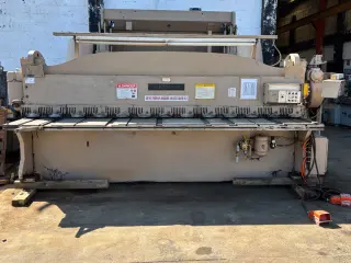 GUILLOTINA CINCINNATI 12' X 1/4" MECÁNICA CON TOPE CNC AÑO 1994 EN VENTA