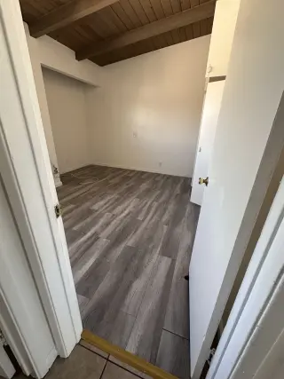 Large unit utilities included