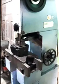Berco  Para  motos APM-100C