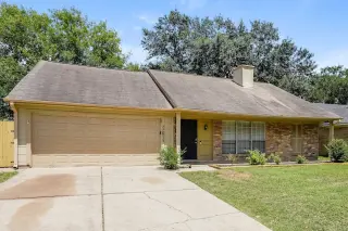 Beautiful 3-Bedroom, 2-Bathroom Home for Rent