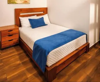HOTEL QUITUS AIRPORT / 6 MIN DEL AEROPUERTO INTERNACIONAL MARISCAL SUCRE QUITO