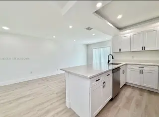 3 casas en Miami, esta propiedad