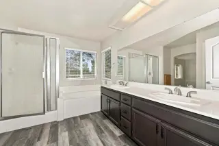 Spacious 6-Bedroom, 3-Bathroom Home for Rent!