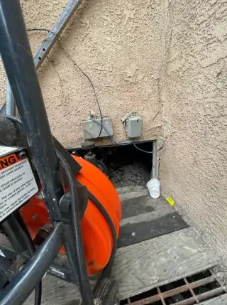 Servicio de limpiesa de drenaje, drain cleaning services PLUMBER - PLOMERO
