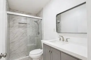 Beautiful cabinet and new stainless Home