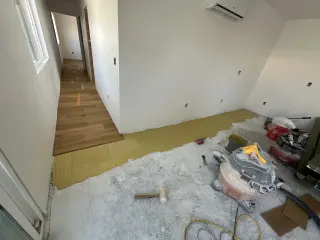 wood and laminate flooring