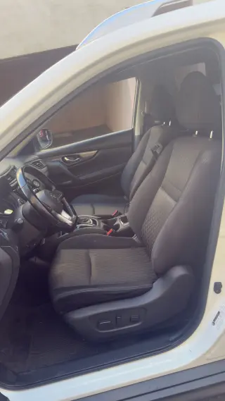 🚙 Nissan Rogue 2020