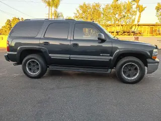 2003 CHEVROLET TAHOE LS