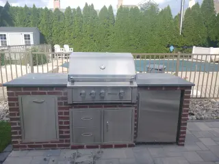 AJ Contractors LLC
