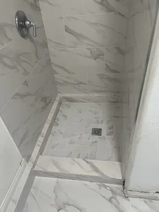Casita 1 cuarto y un baño