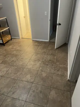Se renta cuarto con baño