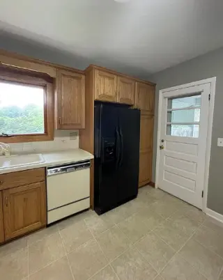 Charming ranch home conveniently family house