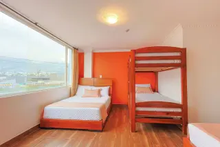 HOTEL QUITUS AIRPORT / 6 MIN DEL AEROPUERTO INTERNACIONAL MARISCAL SUCRE QUITO