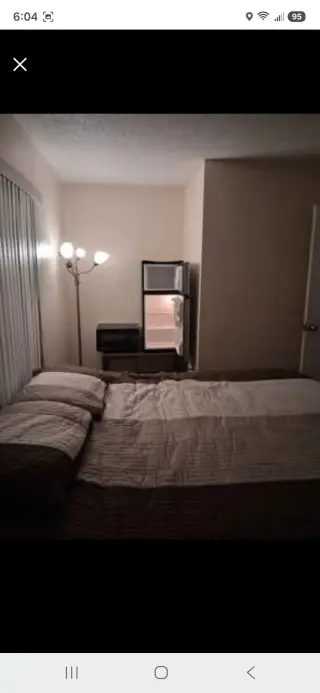 RENTO CUARTO CON BAÑO EN ONTARIO CA