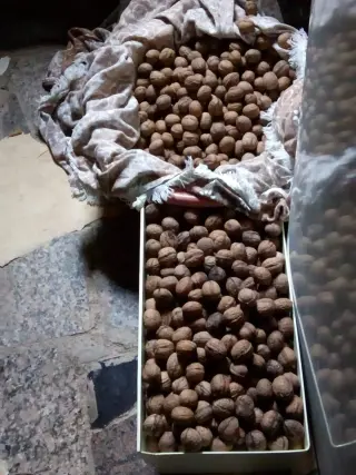 CHALET EN SIERRAS DE CÓRDOBA: SILENCIO, TERRENO, FRUTALES