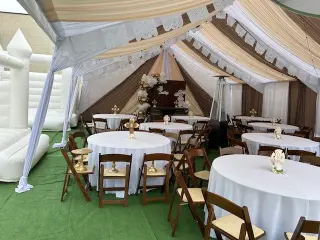 AGENTE DE ENTREGA DE ARTICULOS PARA FIESTAS Y EVENTOS