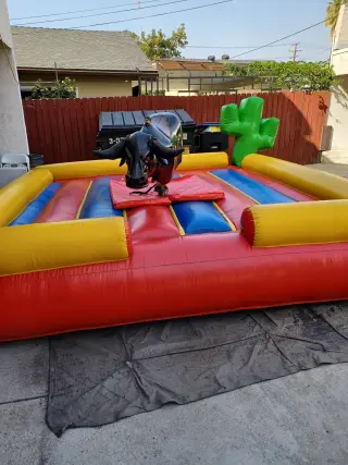 CARPAS JUMPER Y TOROS MECANICOS