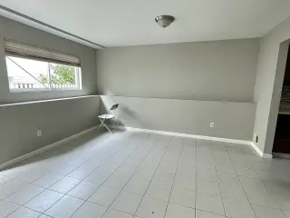 Carl house rental property