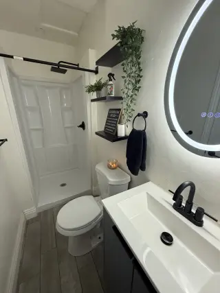 Studio/ Cuarto con Bano $1450