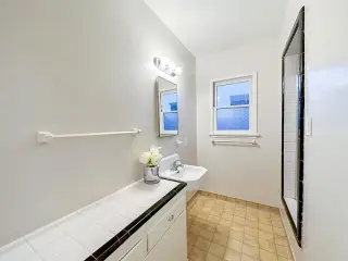 Large 1bd/1bath Miami FL