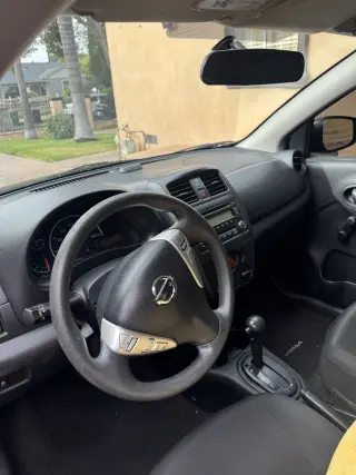 Nissan Versa 2016 - Confiable y Eficiente en Combustible